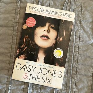 Daisy Jones and The Six book